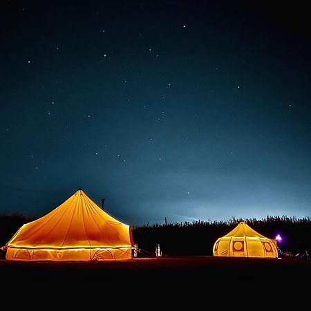Hotel The Follies Glamping Maidstone Exterior foto