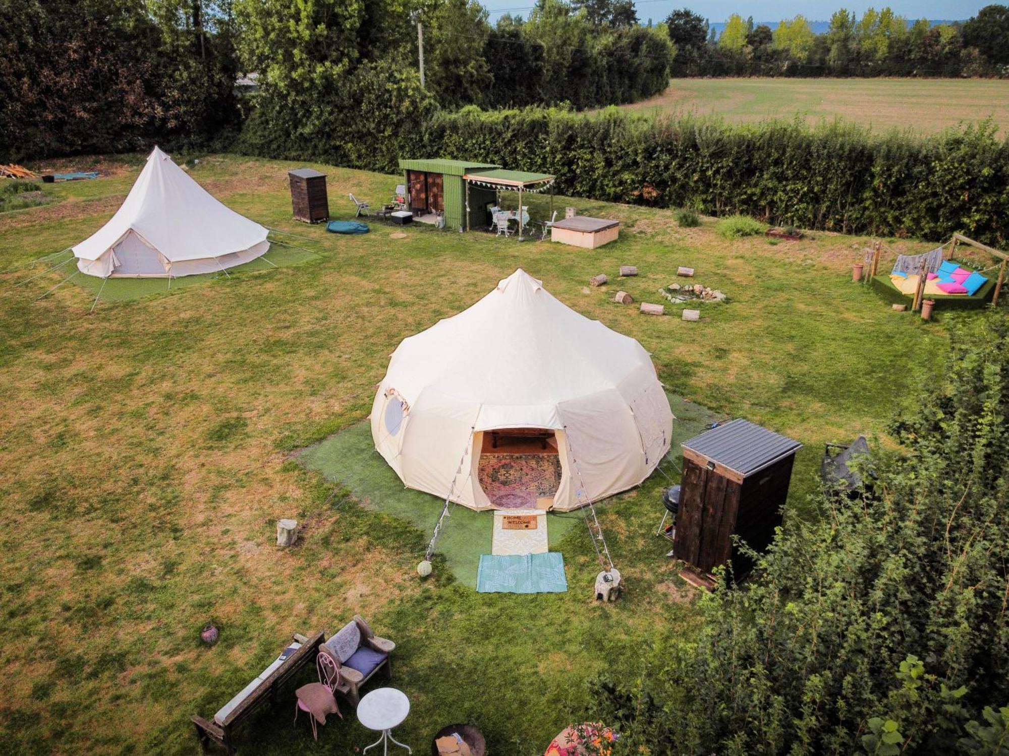 Hotel The Follies Glamping Maidstone Exterior foto